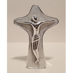 Crucifixo Estilizado de Resina Bilaminado 13,5 x 10 cm